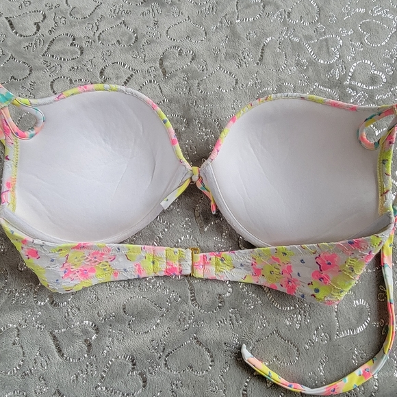 Victoria's Bombshell Add 2 Cups Bikini Top White Pink Yellow Eyelet Lace 36D - Picture 5 of 8